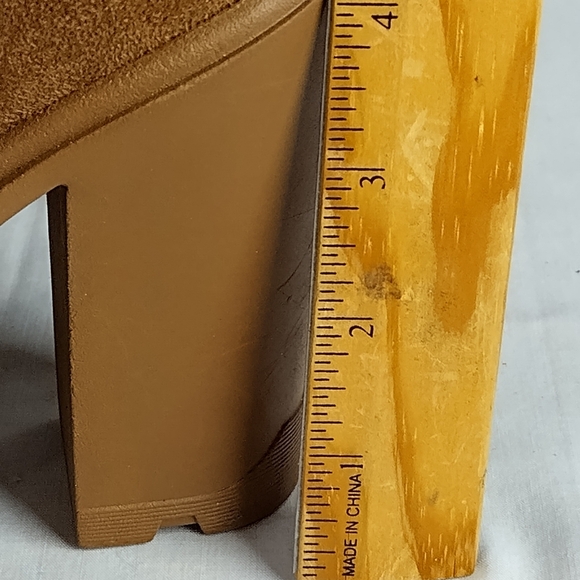 Nine West Womens Size 8 Chelsea Heel Boots Natural Brown Suede Boots New Fashion - Picture 10 of 16
